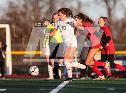 Thumbnail 3 in Lewiston-Porter vs. Palmyra-Macedon (NYSPHSAA Class B Regional Qualifier) photogallery.