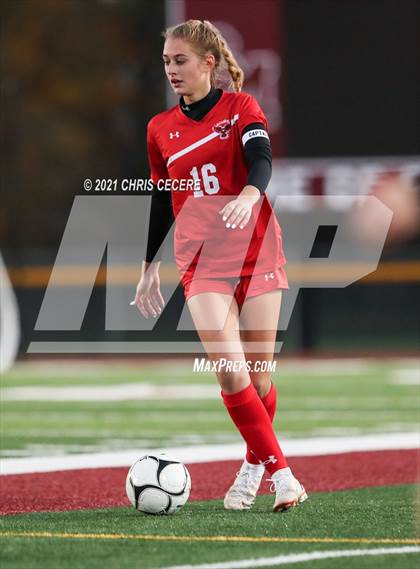 Thumbnail 1 in Lewiston-Porter vs. Palmyra-Macedon (NYSPHSAA Class B Regional Qualifier) photogallery.