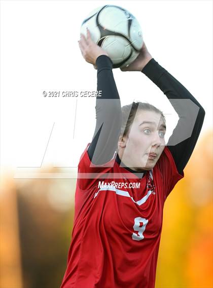 Thumbnail 1 in Lewiston-Porter vs. Palmyra-Macedon (NYSPHSAA Class B Regional Qualifier) photogallery.
