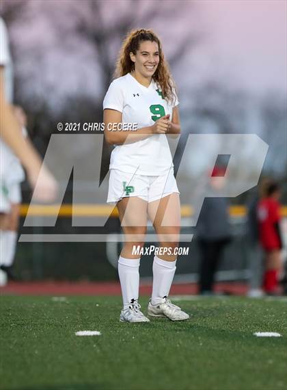 Thumbnail 2 in Lewiston-Porter vs. Palmyra-Macedon (NYSPHSAA Class B Regional Qualifier) photogallery.