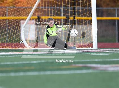 Thumbnail 2 in Lewiston-Porter vs. Palmyra-Macedon (NYSPHSAA Class B Regional Qualifier) photogallery.