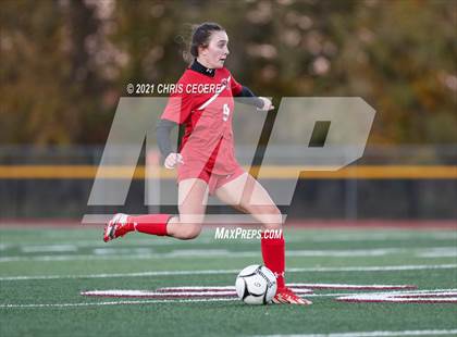 Thumbnail 2 in Lewiston-Porter vs. Palmyra-Macedon (NYSPHSAA Class B Regional Qualifier) photogallery.