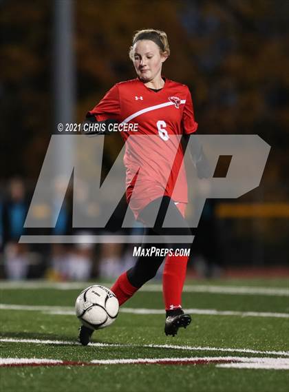 Thumbnail 3 in Lewiston-Porter vs. Palmyra-Macedon (NYSPHSAA Class B Regional Qualifier) photogallery.