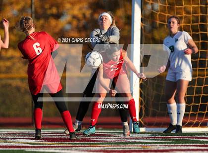Thumbnail 2 in Lewiston-Porter vs. Palmyra-Macedon (NYSPHSAA Class B Regional Qualifier) photogallery.