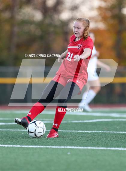 Thumbnail 3 in Lewiston-Porter vs. Palmyra-Macedon (NYSPHSAA Class B Regional Qualifier) photogallery.