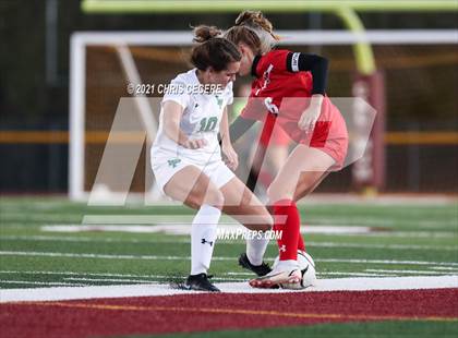 Thumbnail 1 in Lewiston-Porter vs. Palmyra-Macedon (NYSPHSAA Class B Regional Qualifier) photogallery.