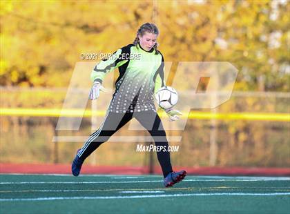 Thumbnail 1 in Lewiston-Porter vs. Palmyra-Macedon (NYSPHSAA Class B Regional Qualifier) photogallery.