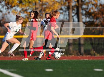 Thumbnail 2 in Lewiston-Porter vs. Palmyra-Macedon (NYSPHSAA Class B Regional Qualifier) photogallery.