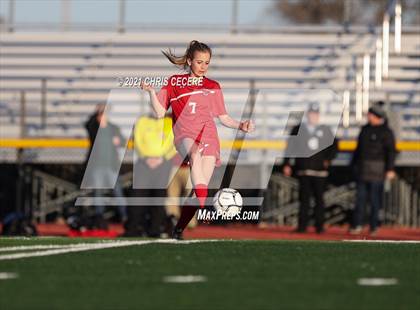 Thumbnail 2 in Lewiston-Porter vs. Palmyra-Macedon (NYSPHSAA Class B Regional Qualifier) photogallery.