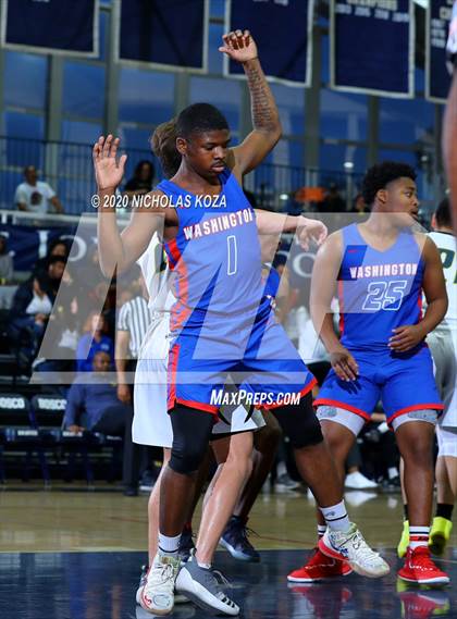 Thumbnail 2 in Washington Prep vs. Capistrano Valley (Bosco Dream Showcase) photogallery.