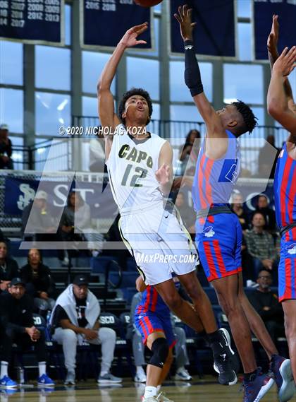 Thumbnail 3 in Washington Prep vs. Capistrano Valley (Bosco Dream Showcase) photogallery.