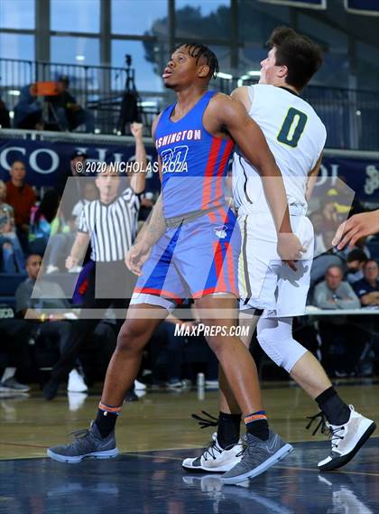 Thumbnail 2 in Washington Prep vs. Capistrano Valley (Bosco Dream Showcase) photogallery.