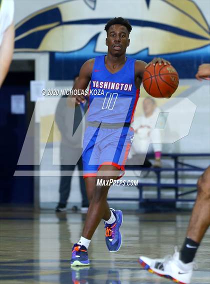 Thumbnail 3 in Washington Prep vs. Capistrano Valley (Bosco Dream Showcase) photogallery.