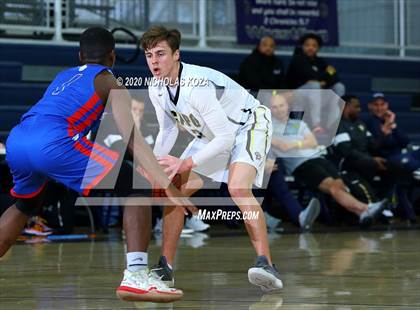 Thumbnail 3 in Washington Prep vs. Capistrano Valley (Bosco Dream Showcase) photogallery.