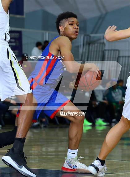 Thumbnail 1 in Washington Prep vs. Capistrano Valley (Bosco Dream Showcase) photogallery.