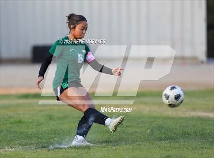 Thumbnail 2 in Wilson vs Eagle Rock photogallery.