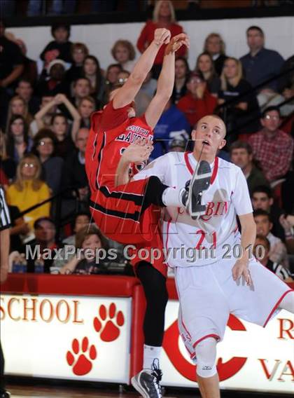 Thumbnail 1 in Corbin vs South Laurel (50th District Championship) photogallery.