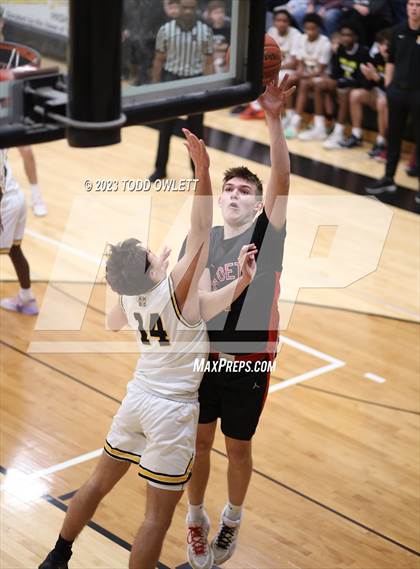 Thumbnail 3 in Hilton vs McQuaid Jesuit (NYSPHSAA AA Sectional Round 1) photogallery.