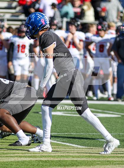 Thumbnail 2 in Whitney vs. Winnsboro (UIL Football 3A Division I Region II Regional Playoff) photogallery.