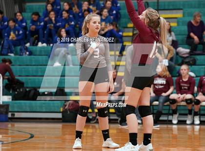 Thumbnail 2 in McMullen County vs. Fayetteville (UIL 1A Regional Semifinal) photogallery.