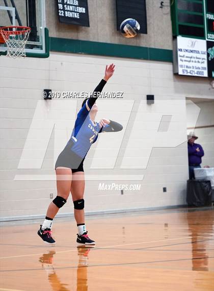 Thumbnail 2 in McMullen County vs. Fayetteville (UIL 1A Regional Semifinal) photogallery.