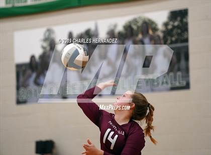 Thumbnail 3 in McMullen County vs. Fayetteville (UIL 1A Regional Semifinal) photogallery.