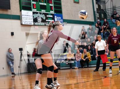 Thumbnail 3 in McMullen County vs. Fayetteville (UIL 1A Regional Semifinal) photogallery.