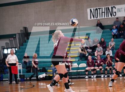 Thumbnail 2 in McMullen County vs. Fayetteville (UIL 1A Regional Semifinal) photogallery.