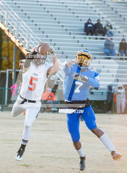 Thumbnail 2 in Brentsville District @ Hopewell (VHSL 3A Semifinal) photogallery.