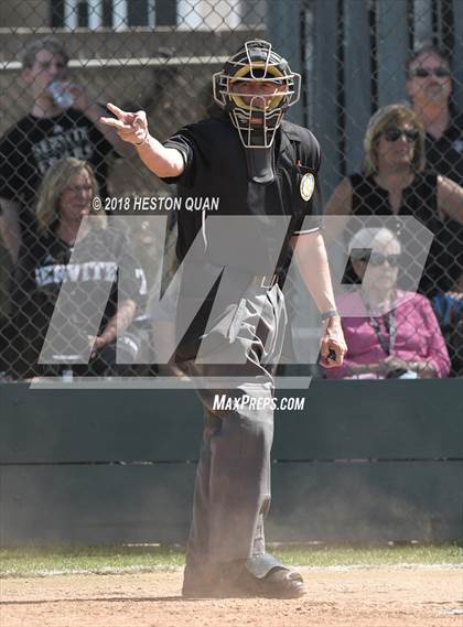 Thumbnail 2 in Mater Dei @ Servite photogallery.