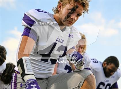 Thumbnail 3 in Klein Cain vs Klein Forest photogallery.