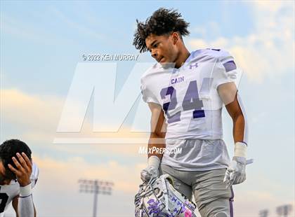 Thumbnail 3 in Klein Cain vs Klein Forest photogallery.