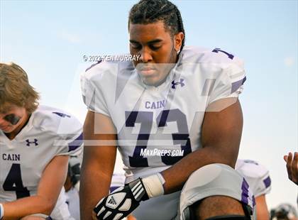 Thumbnail 3 in Klein Cain vs Klein Forest photogallery.