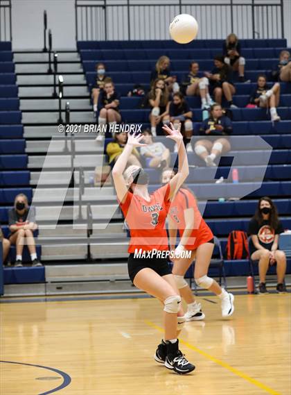Thumbnail 2 in Maiden vs. Davie photogallery.