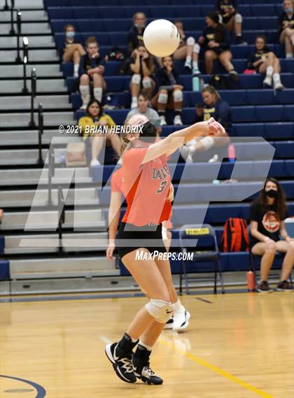 Thumbnail 3 in Maiden vs. Davie photogallery.