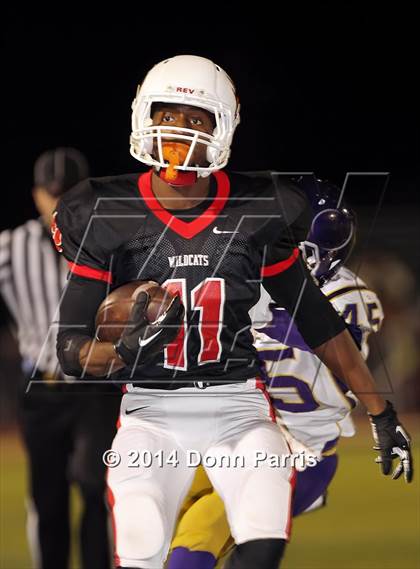 Thumbnail 3 in Redlands East Valley vs. Ridgeview (CIF SoCal Regional D2 Final) photogallery.