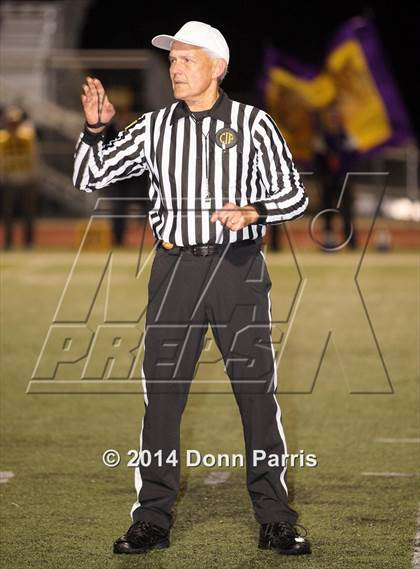 Thumbnail 1 in Redlands East Valley vs. Ridgeview (CIF SoCal Regional D2 Final) photogallery.