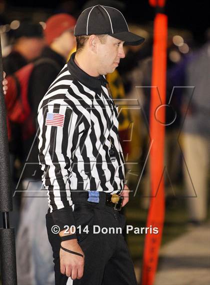 Thumbnail 3 in Redlands East Valley vs. Ridgeview (CIF SoCal Regional D2 Final) photogallery.