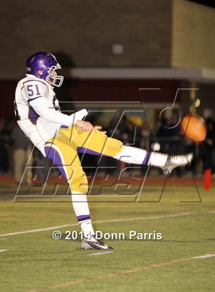 Thumbnail 3 in Redlands East Valley vs. Ridgeview (CIF SoCal Regional D2 Final) photogallery.