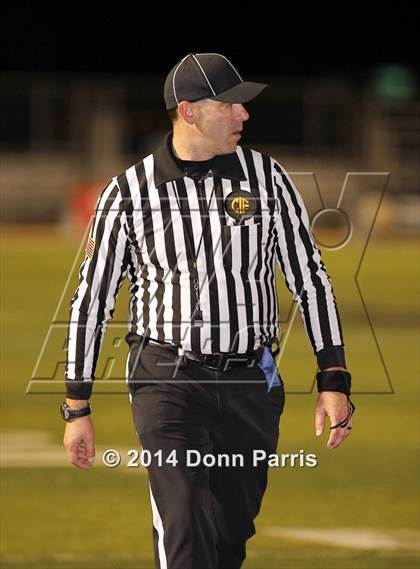 Thumbnail 1 in Redlands East Valley vs. Ridgeview (CIF SoCal Regional D2 Final) photogallery.