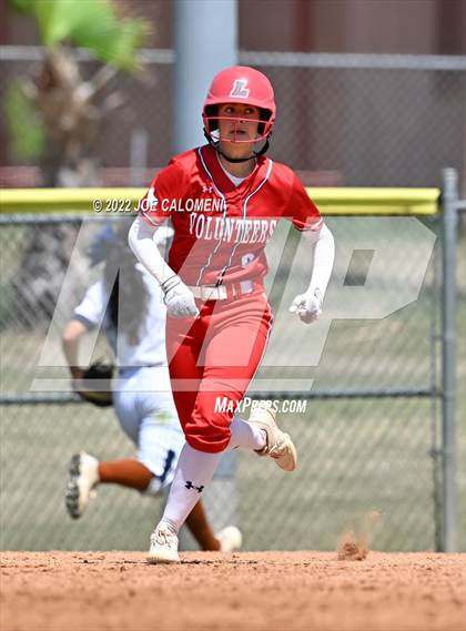 Thumbnail 1 in Madison vs Lee photogallery.