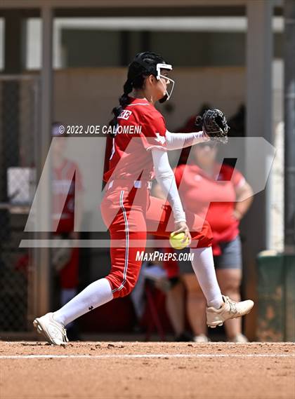 Thumbnail 3 in Madison vs Lee photogallery.