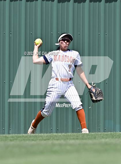 Thumbnail 1 in Madison vs Lee photogallery.