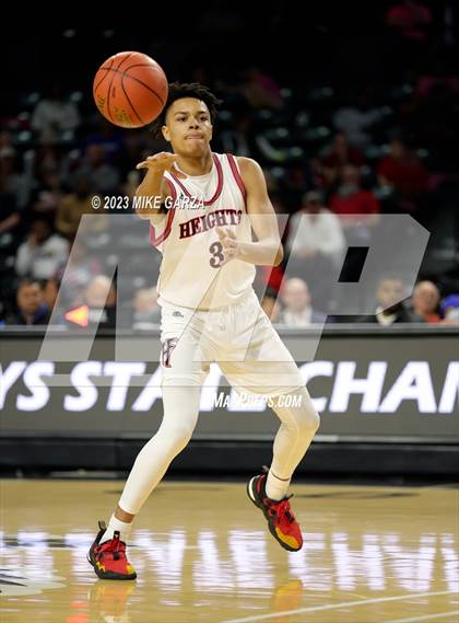 Thumbnail 1 in Blue Valley Northwest vs. Heights (KSHSAA 6A Final) photogallery.