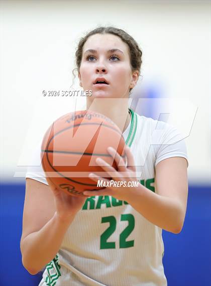 Thumbnail 2 in Warren vs Fairland (OHSAA D2 District Semifinal) photogallery.