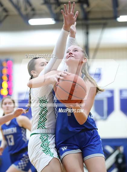 Thumbnail 1 in Warren vs Fairland (OHSAA D2 District Semifinal) photogallery.