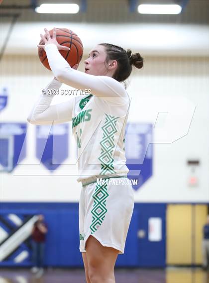 Thumbnail 3 in Warren vs Fairland (OHSAA D2 District Semifinal) photogallery.