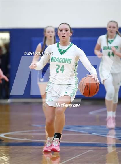 Thumbnail 2 in Warren vs Fairland (OHSAA D2 District Semifinal) photogallery.