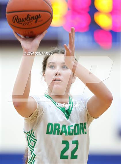 Thumbnail 3 in Warren vs Fairland (OHSAA D2 District Semifinal) photogallery.