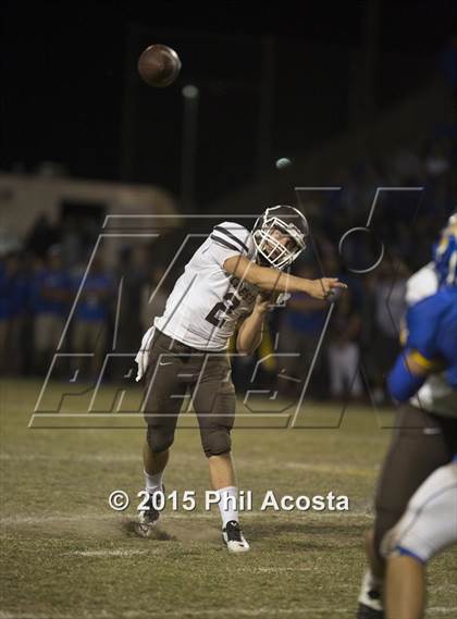 Thumbnail 3 in Bishop Amat vs Crespi photogallery.